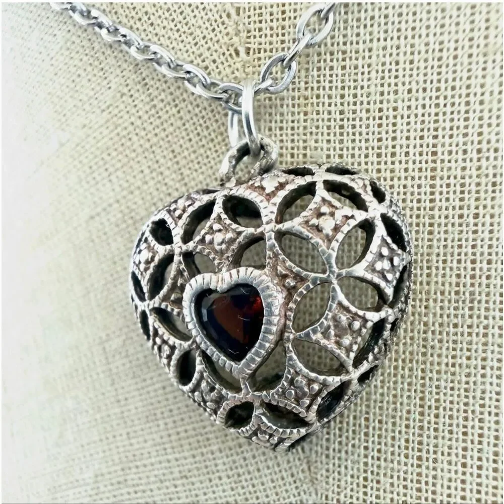 Avon Sterling Silver Openwork Heart Locket Pendant Necklace